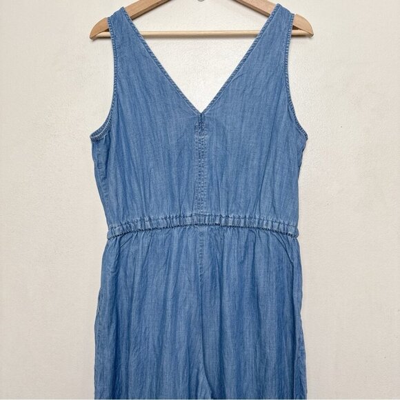 GAP Womens Large Vneck Sleeveless Chambray Capri Romper - Picture 11 of 14